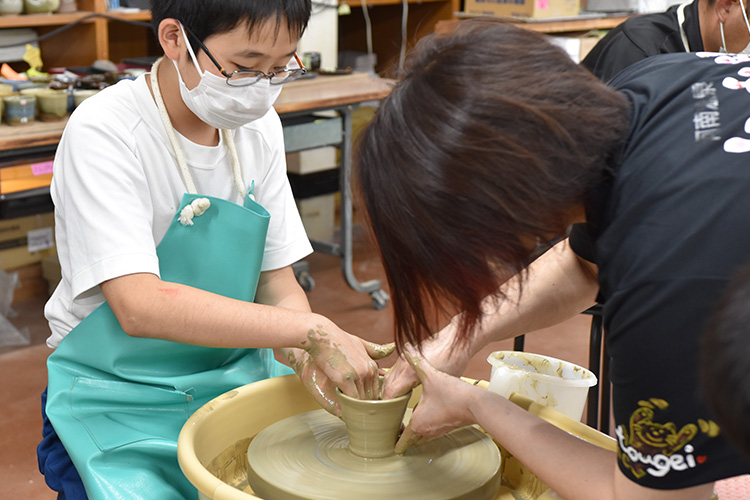 電動ロクロ陶芸体験 阿南町陶芸体験館