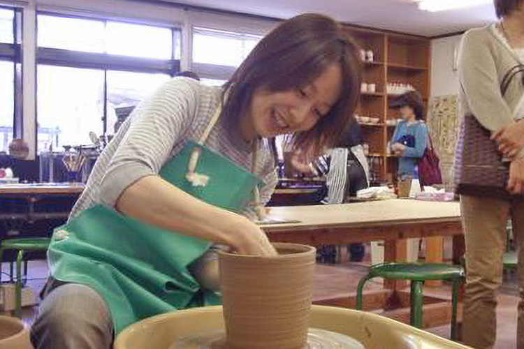 電動ロクロ陶芸体験 阿南町陶芸体験館